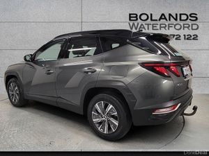 Hyundai Tucson  IX35 EXECUTIVE 2TONE HEV AUTO - Image 2