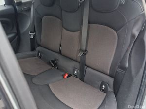 Mini Cooper AUTO , WARRANTY ,FINANCE ,VERY LOW KMS - Image 4