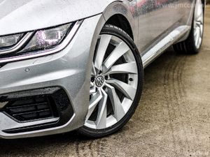 2019 VOLKSWAGEN ARTEON R-LINE - Image 2
