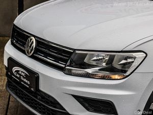 2018 VOLKSWAGEN TIGUAN COMFORTLINE PAN ROOF - Image 3