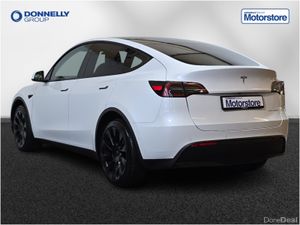 Tesla Model Y Hatchback Long Range - Image 2