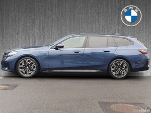 BMW 5-Series 530e M Sport Touring - Image 4