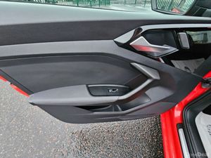Audi A1 1.0 PETROL, SPORTBACK, 115 BHP, LOW MILEAG - Image 4