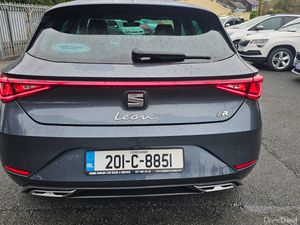 SEAT Leon 2020 2.0 TDI FR DSG 150BHP - Image 4
