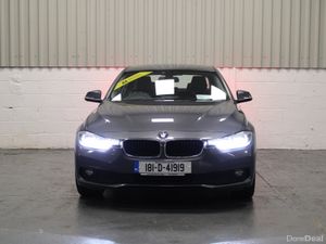 BMW 3-Series 2018 - Image 2