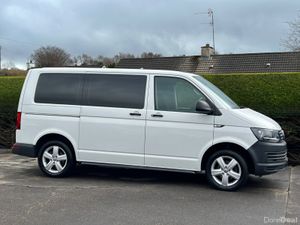 19Volkswagen Transporter Shuttle  8 seater €26250 - Image 4