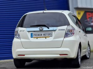 Honda Fit Hybrid Automatic - Image 4