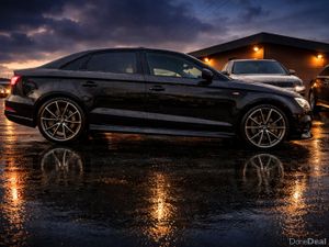 172 Audi A3 1.6 TDI SLINE BLACK EDITION Saloon - Image 4