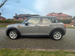 Mini Cooper. Auto. 91 Km. 1.5 D. 2-Year Warranty. - Image 2