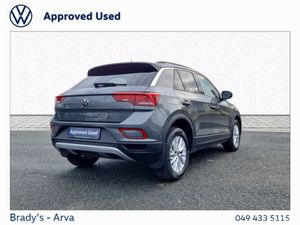 Volkswagen T-Roc LIFE 2.0 TDI MANUAL 6SPEED FWD 11 - Image 3