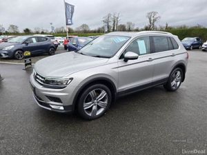 Volkswagen Tiguan SEL - Image 2