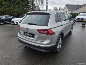 Volkswagen Tiguan SEL - Image 4