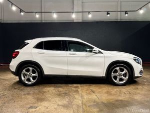 Mercedes-Benz GLA GLA 180 - 1.6L AUTOMATIC - FULL - Image 3