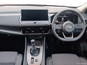 Nissan Qashqai 1.3 PET MILD HYBRID SV PREMIUM - Image 2
