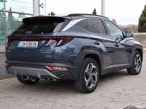 Hyundai Tucson 2WD Executive Plus HEV STG Auto - Image 3