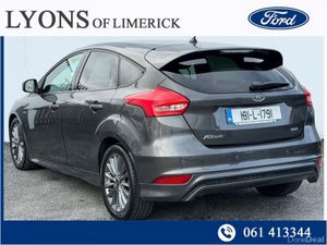 Ford Focus 1.0 EcoBoost 125PS ST-Line - Image 2