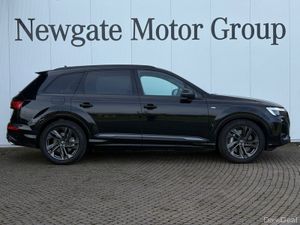 Audi Q7 TFSI 55E QUATTRO S LINE - Best Value in Ir - Image 4
