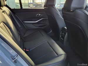 BMW 3-Series 330e M-Sport - Image 4