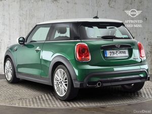Mini Cooper 3-Door Cooper Exclusive - Image 2