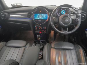 Mini Cooper 3-Door Cooper Exclusive - Image 4