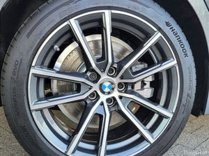 BMW 3-Series 330e Sport - Image 4