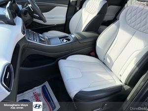 Hyundai Santa Fe PREMIUM 1.6 PETROL PLUG IN HYBRID - Image 4