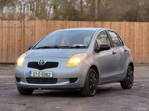 Toyota Yaris 2007 1L Petrol Manual LOW KM - Image 2