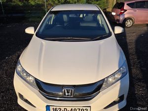 Honda Grace 2016 Hybrid Automatic - Image 2