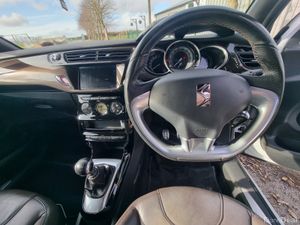 Citroen DS 3 2018 petrol ⛽️ 1.3L €10900 - Image 4