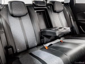 Peugeot 3008 Allure 1.5 Diesel 130HP - Image 4