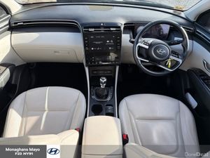 Hyundai Tucson EXECUTIVE 1.6 DIESEL 5DR - Image 2