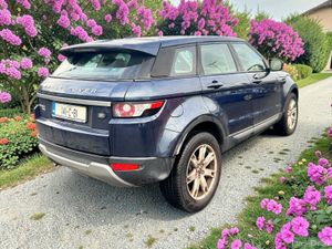Range Rover Evoque 2.2 TD4 150HP 4WD PURE TECH - Image 4