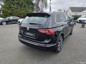 Volkswagen Tiguan 2.0TDI R-LINE AUTO - Image 4