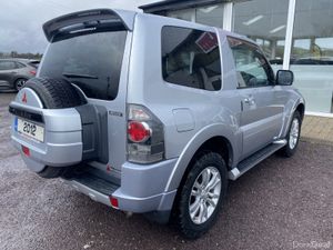 2012 Mitsubishi Pajero SWB Auto - Image 4