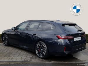 BMW i5 i5 M60 xDrive Touring - Image 2
