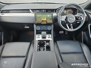 Jaguar F-Pace 2.0 PHEV R-Dynamic - Image 4