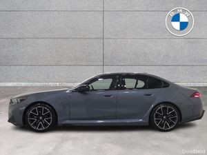 BMW M5 Saloon - Image 4