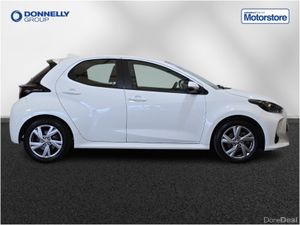 Toyota Yaris Hatchback Icon - Image 3