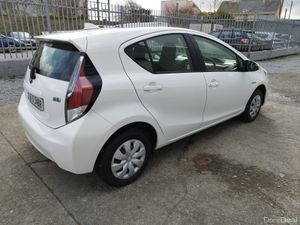 2016 Toyota Aqua 1.5 hybrid automatic - Image 4