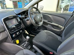 Renault Clio IV DYNAMIQUE NAV 1.2 PETR 4DR - Image 3