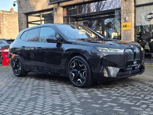 2023 BMW IX XDRIVE40 M-SPORT. - Image 3