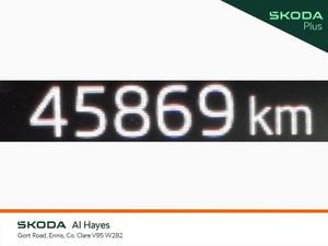 Skoda Karoq **REVERSING CAMERA**AMB 2.0TDI 115HP - Image 4