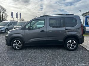 Wheelchair Car - Image 4