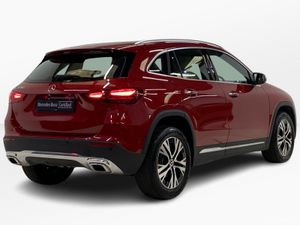 Mercedes-Benz GLA GLA 180 Progressive Plus | Heate - Image 4
