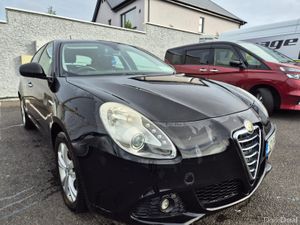 Alfa Romeo Giulietta 2012 - Image 2