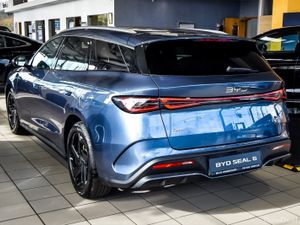 BYD SEAL Seal 6 Touring Comfort Plug in Hybrid - Image 4