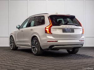 2025 Volvo XC90 T8 Plus Dark Theme 7 Seater - Image 4