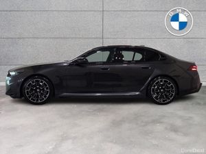 BMW M5 Saloon - Image 4