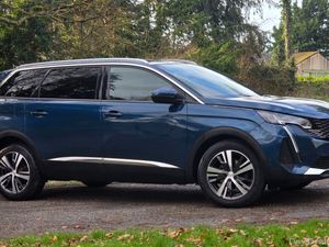 212 Peugeot 5008 1.5 Bluehdi FL Allure 7Seater - Image 3