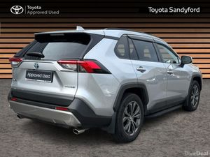 Toyota RAV4 HYBRID SOL // LEATHER HEATED SEATS // - Image 2